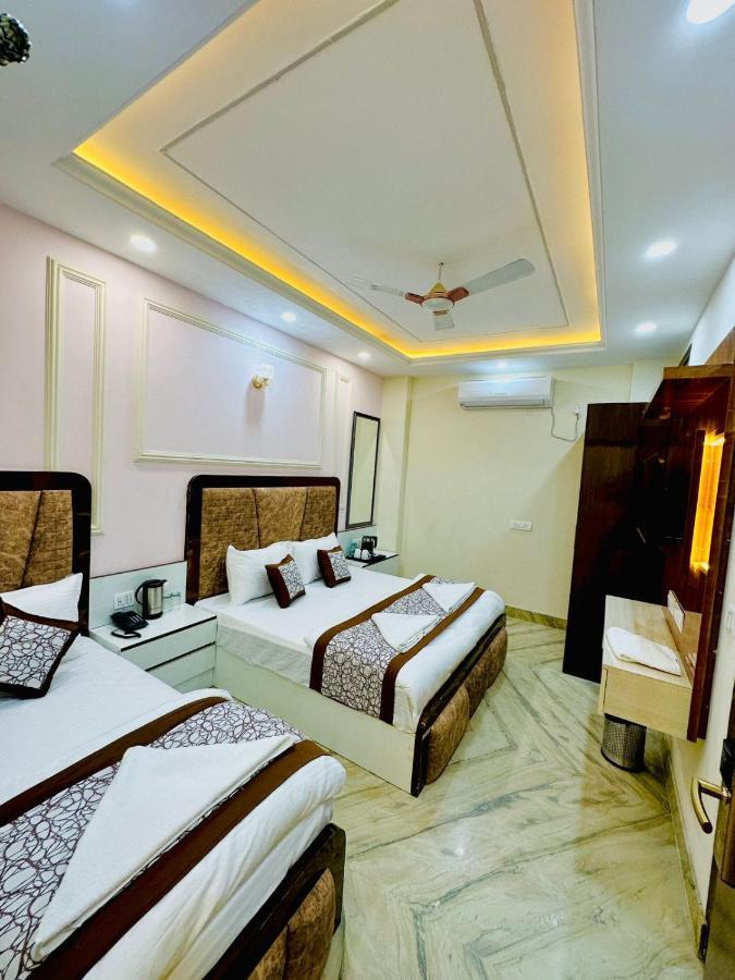 Hotel Samrat Residency 10 Mints Walking Distance Nizamuddin Railway Station 新德里 外观 照片