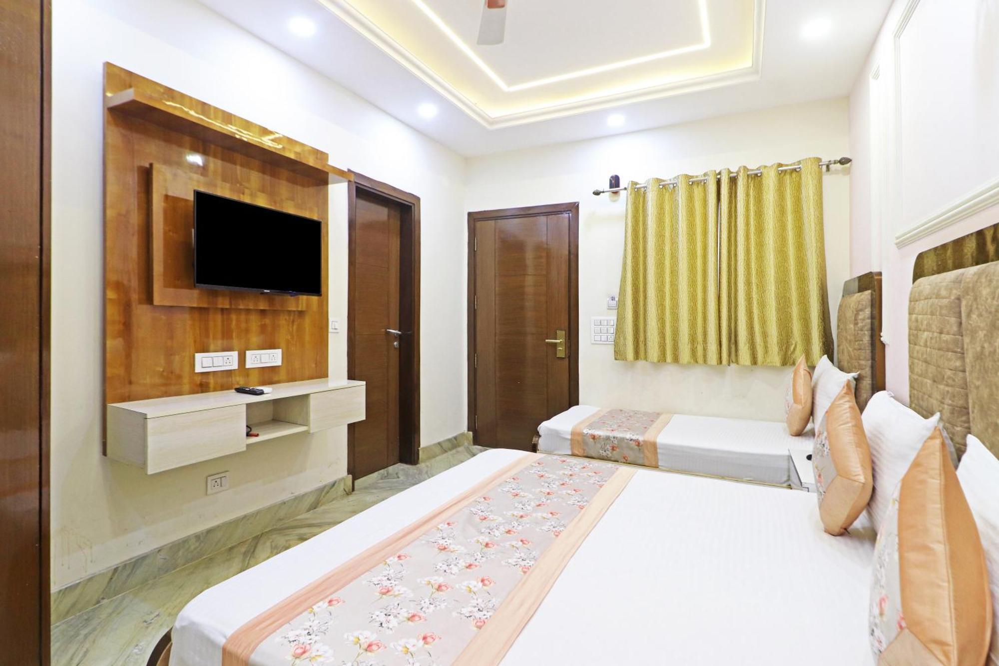 Hotel Samrat Residency 10 Mints Walking Distance Nizamuddin Railway Station 新德里 外观 照片