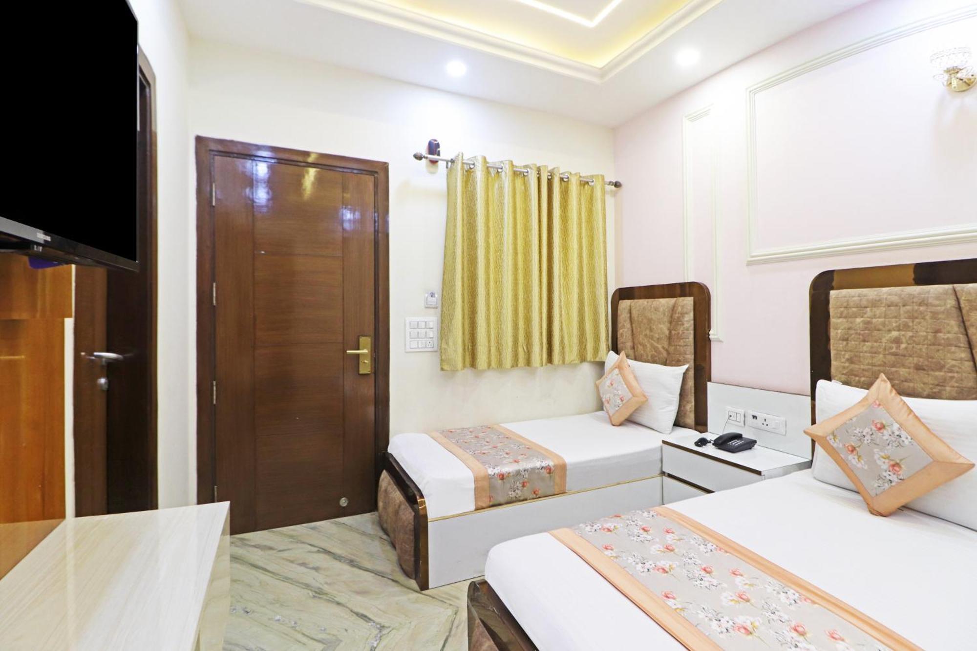 Hotel Samrat Residency 10 Mints Walking Distance Nizamuddin Railway Station 新德里 外观 照片