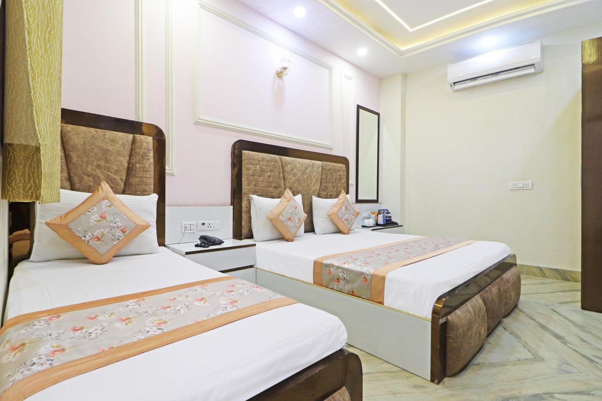 Hotel Samrat Residency 10 Mints Walking Distance Nizamuddin Railway Station 新德里 外观 照片