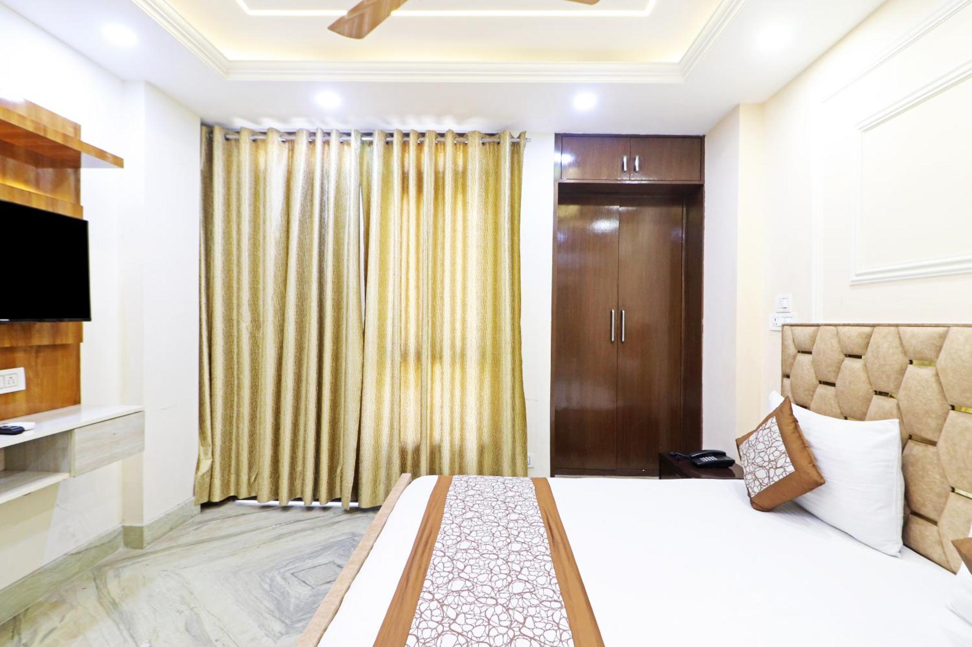 Hotel Samrat Residency 10 Mints Walking Distance Nizamuddin Railway Station 新德里 外观 照片